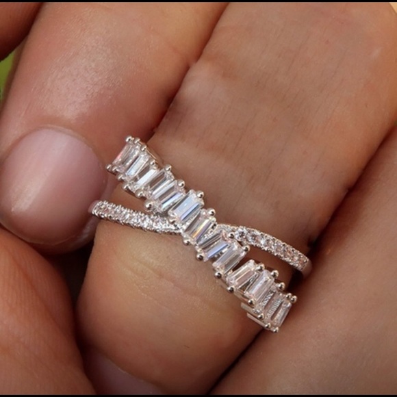 925 Silver Natural Gemstones White Sapphire Ring - Picture 6 of 6